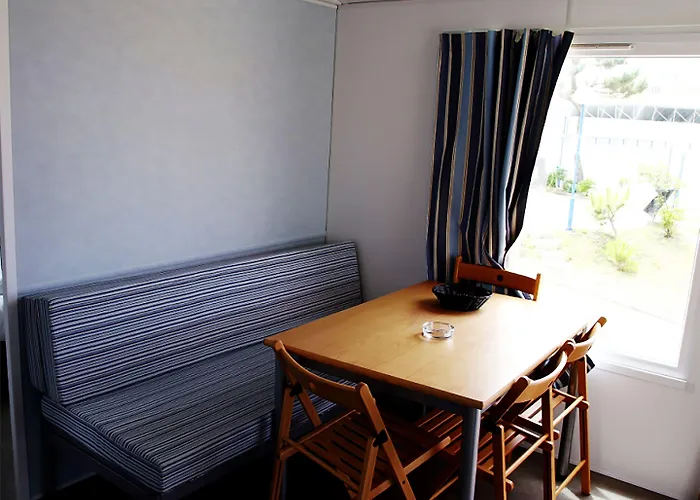 Parque De Campismo Orbitur Canidelo 营地 2*