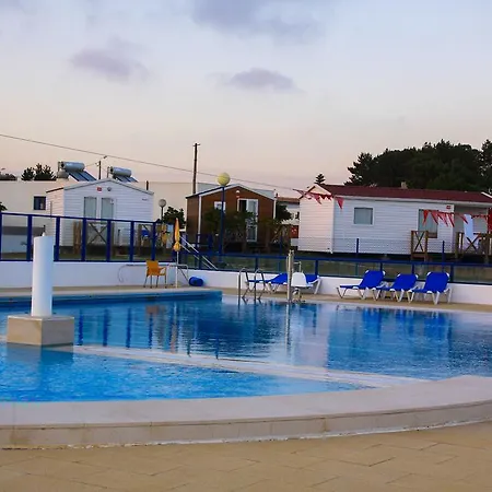 キャンプ場 Parque De Campismo Orbitur Canidelo ヴィラ・ノヴァ・デ・ガイア